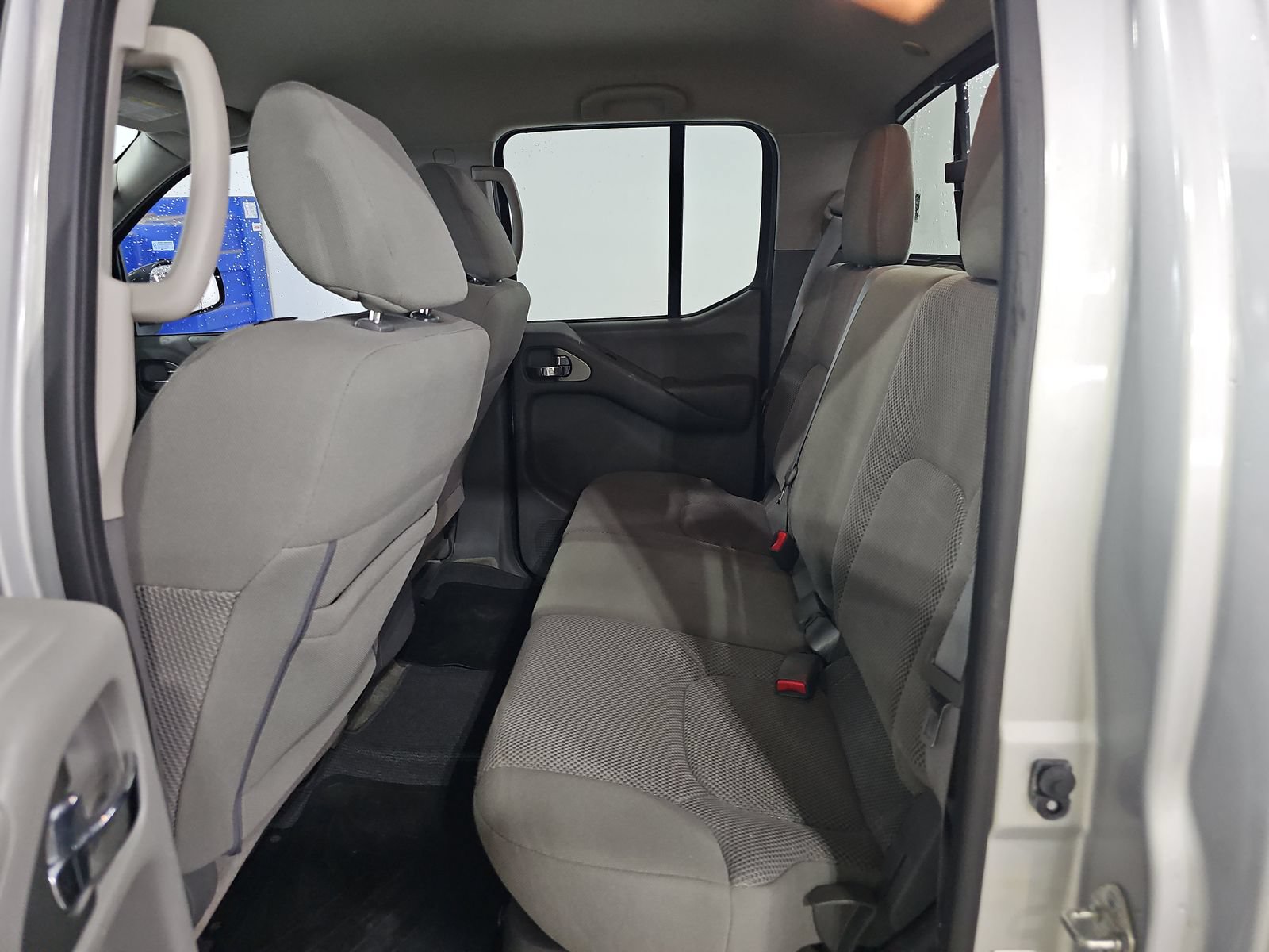 Used 2018 Nissan Frontier SV RWD image 13