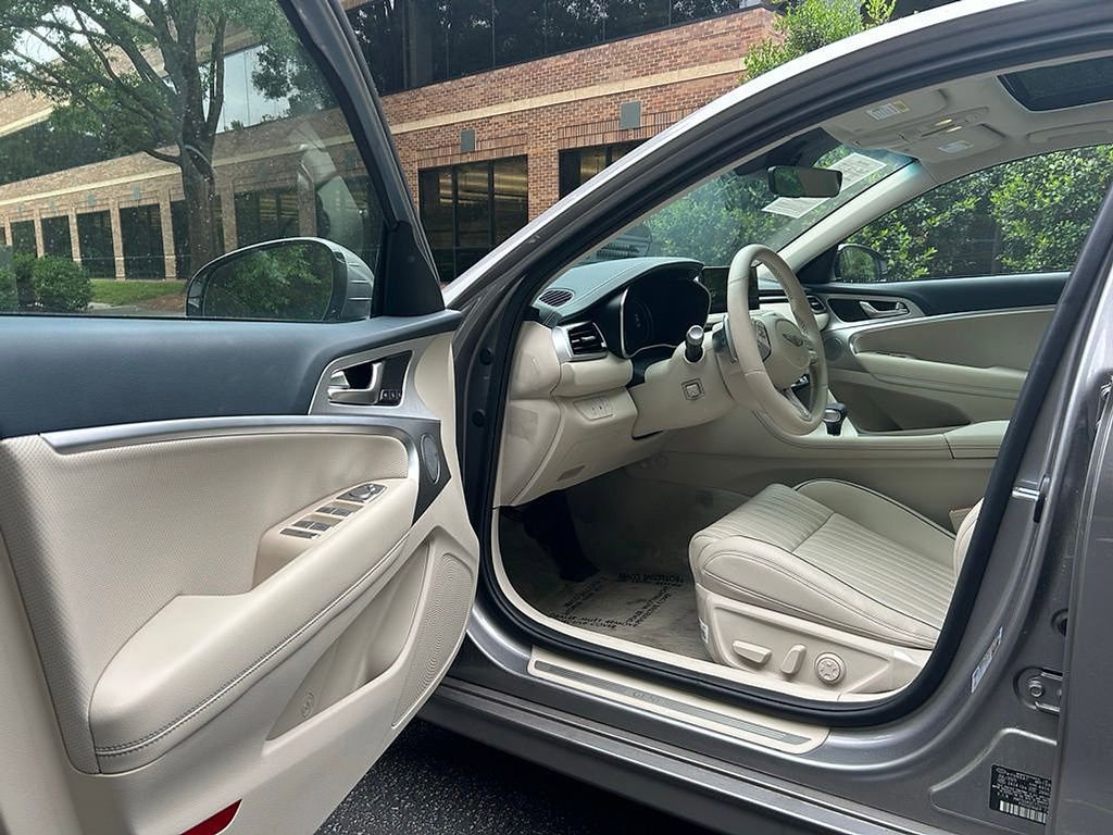 Certified 2026 Genesis G70 2.5T Prestige AWD/4WD image 5