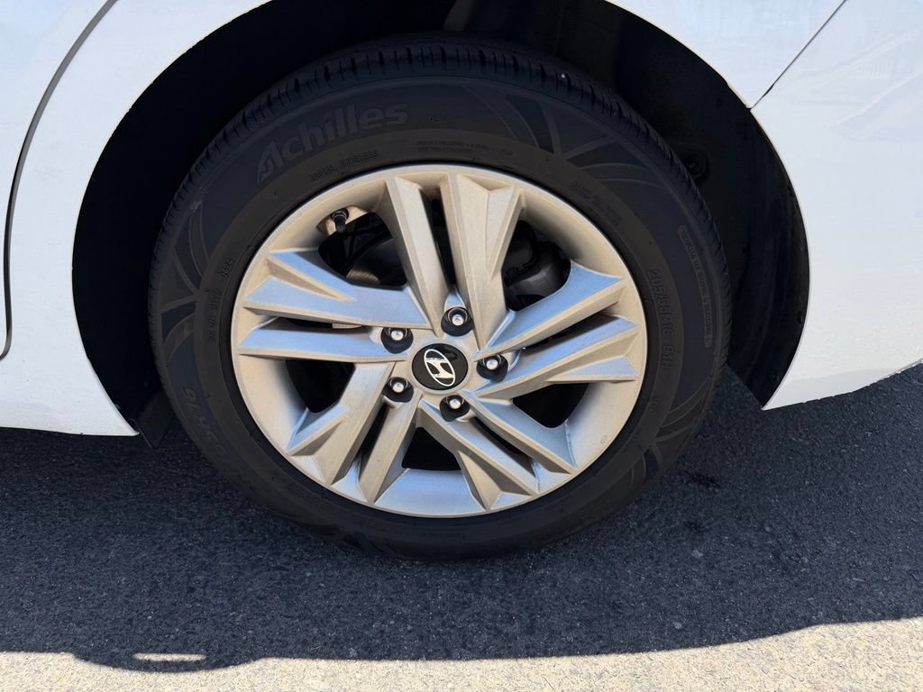 Used 2019 Hyundai Elantra SEL w/ Cargo Package FWD image 8