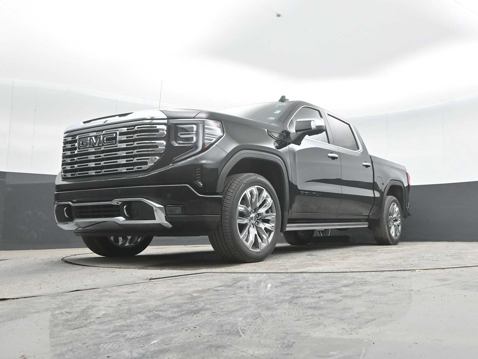 New 2026 GMC Sierra 1500 Denali w/ Denali Reserve Package AWD/4WD image 26