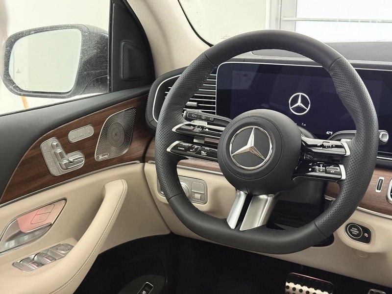 New 2026 Mercedes-Benz GLS 450 4MATIC image 8