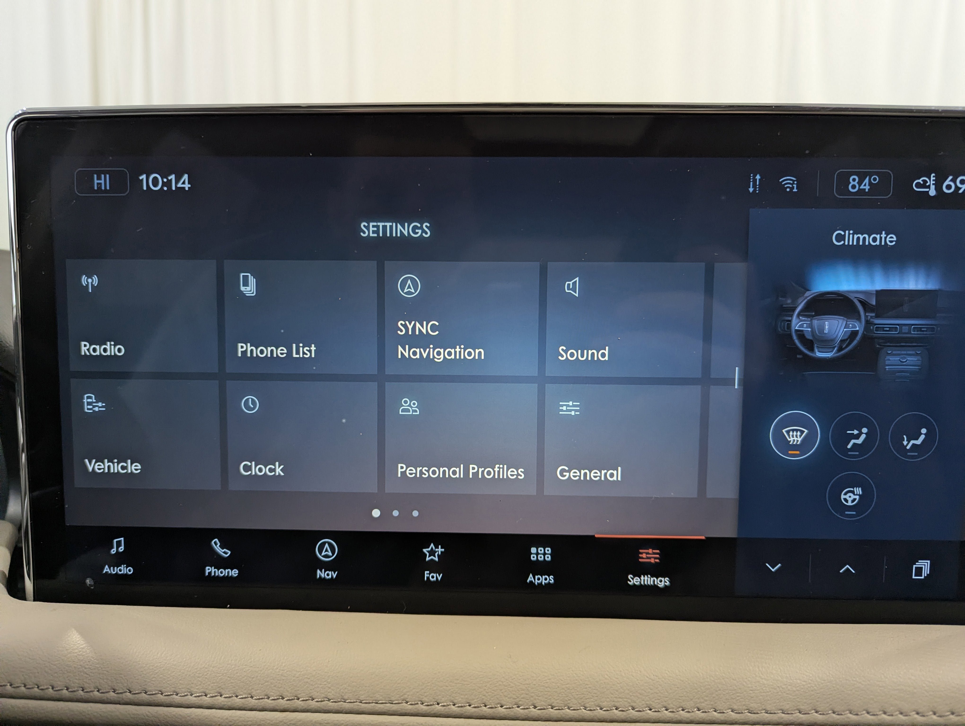 Used 2023 Lincoln Nautilus Reserve AWD/4WD image 25