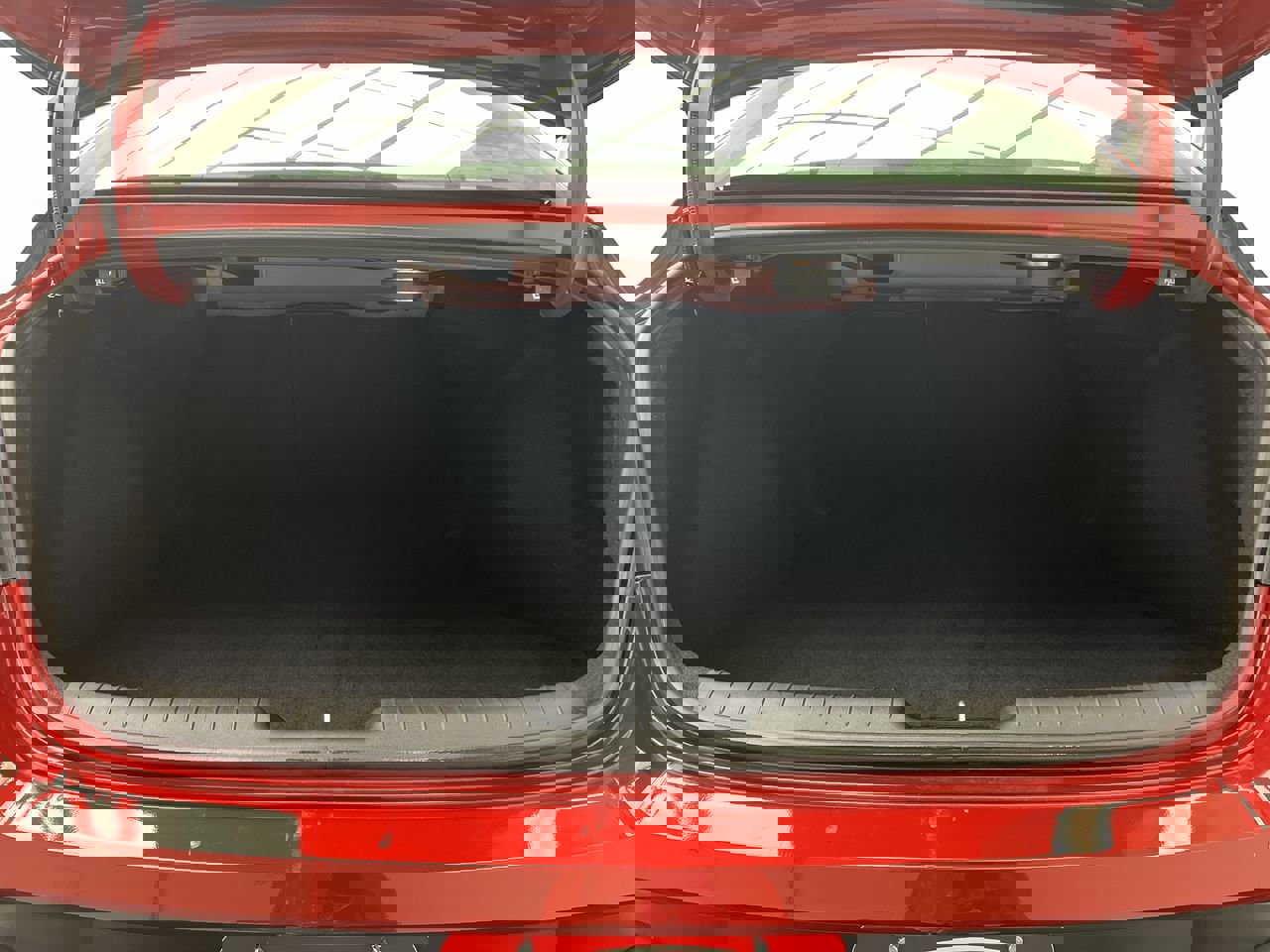 Used 2024 Hyundai Elantra Limited image 29