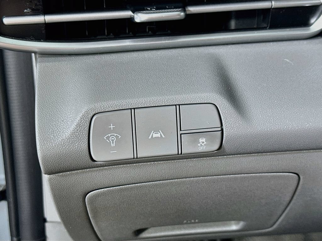 Used 2022 Hyundai Elantra SEL w/ Convenience + Premium Package FWD image 20
