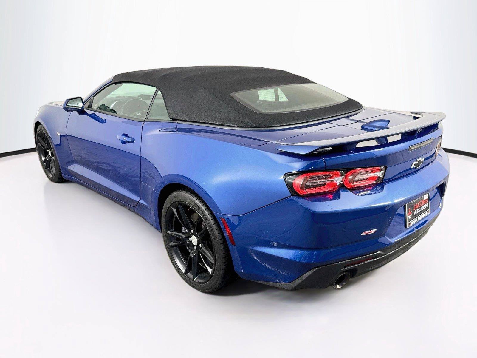 Used 2023 Chevrolet Camaro SS RWD image 3