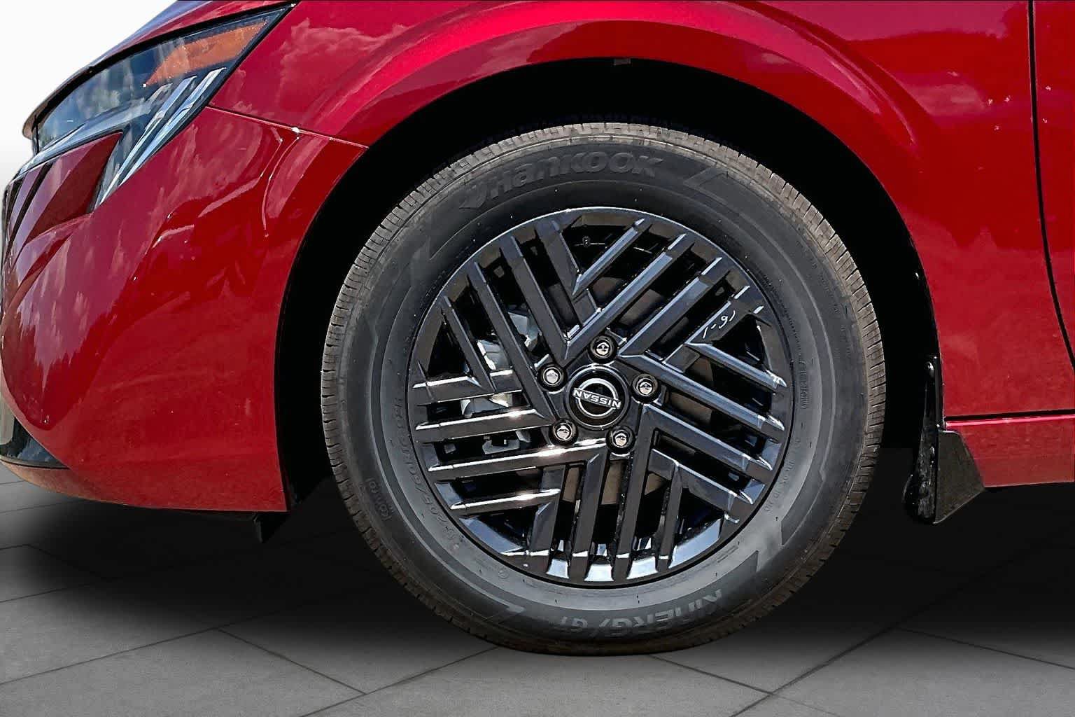 New 2027 Nissan Sentra SV w/ Floor Mat Package FWD image 9