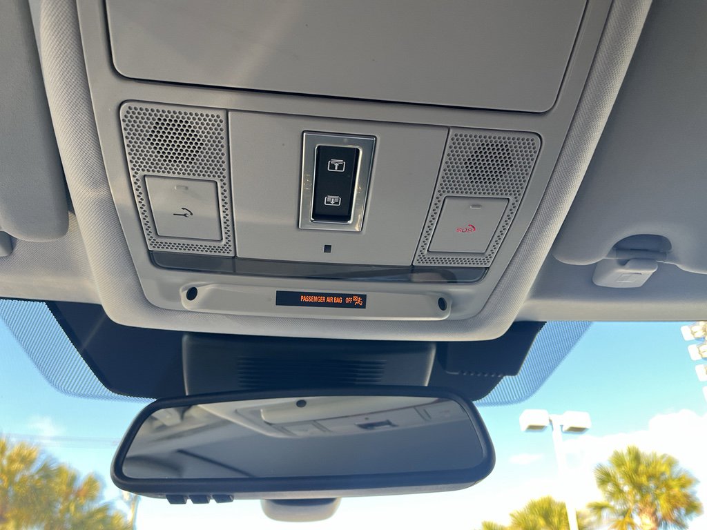 Used 2016 Land Rover Discovery Sport HSE image 26