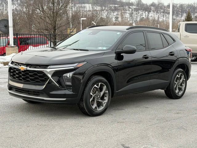 Certified 2024 Chevrolet Trax LT w/ Driver Confidence Package image 10