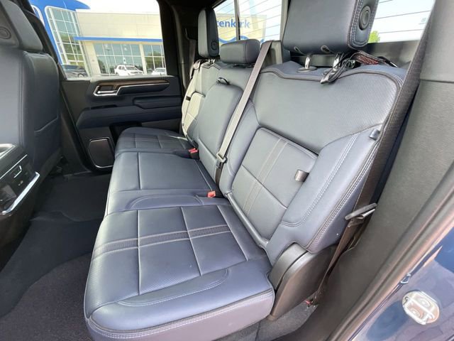 Used 2024 Chevrolet Silverado 2500 High Country w/ High Country Premium Package AWD/4WD image 16