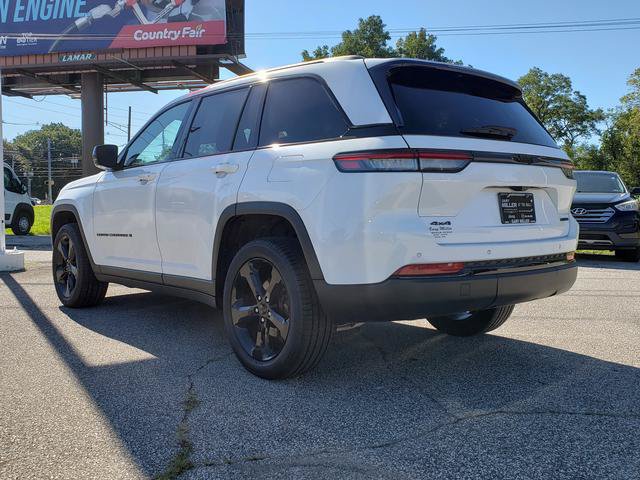 Used 2025 Jeep Grand Cherokee Limited w/ Black Appearance Package AWD/4WD image 6
