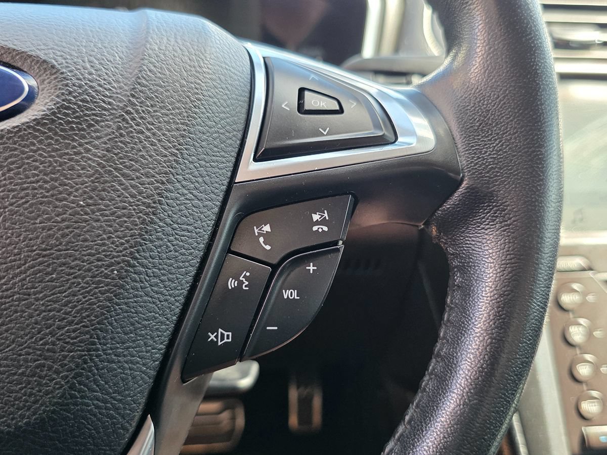 Used 2017 Ford Fusion Energi Titanium FWD image 34