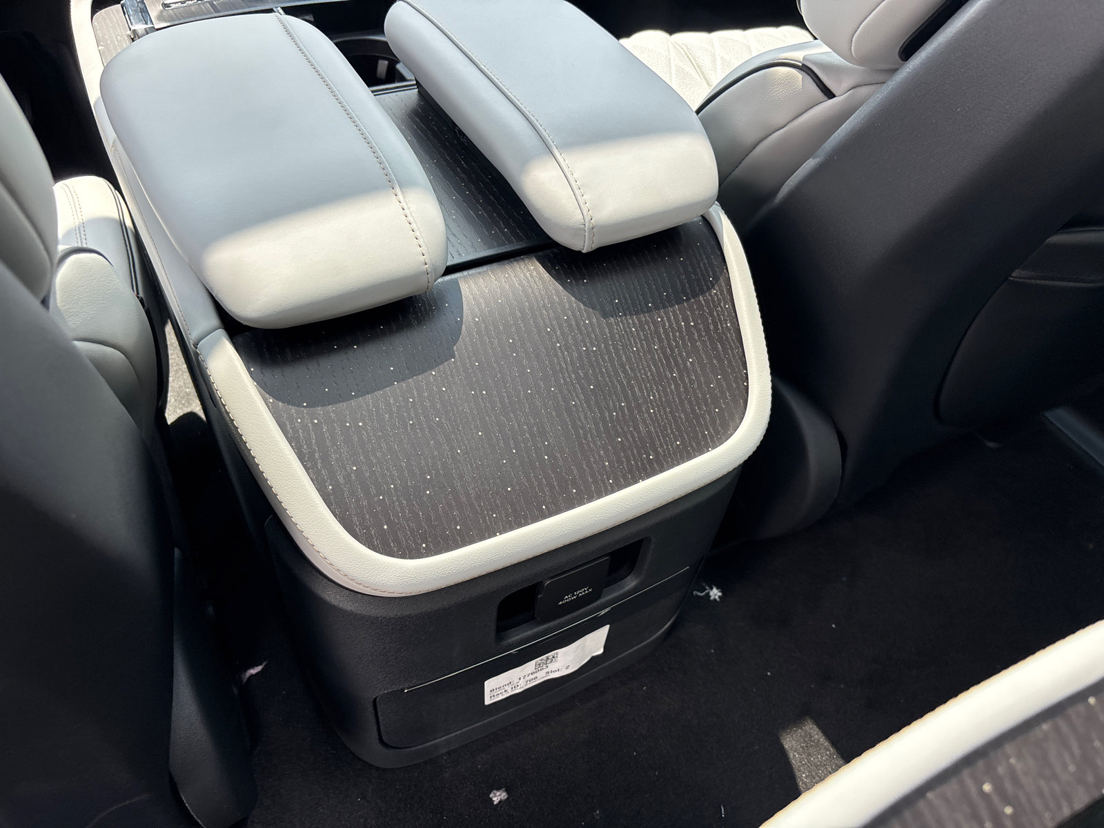 New 2027 Lincoln Navigator Black Label AWD/4WD image 32