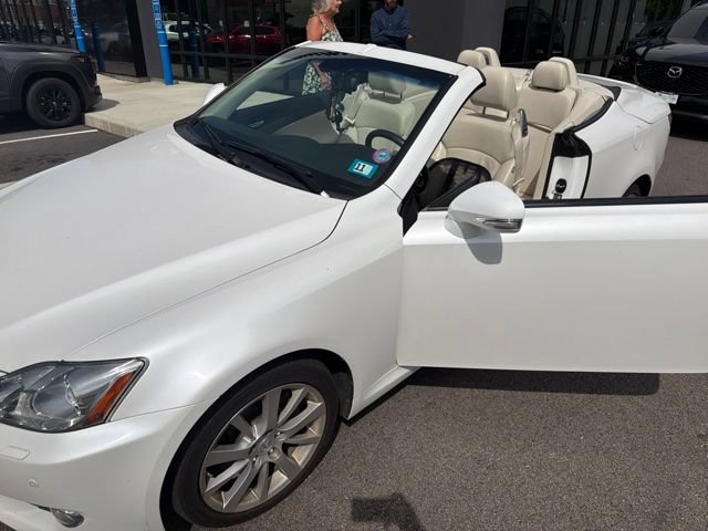 Used 2010 Lexus IS 250C RWD image 3