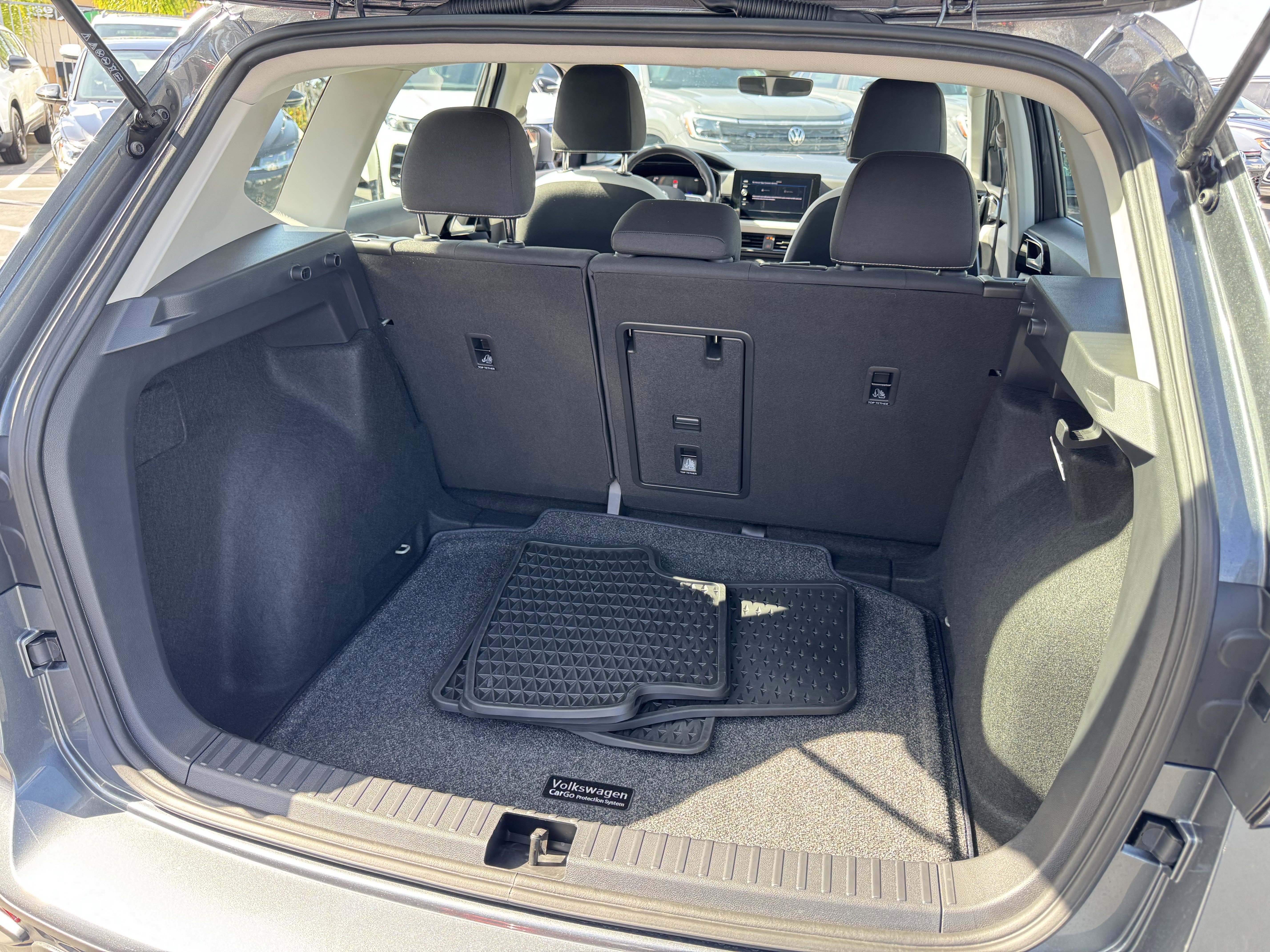 Used 2025 Volkswagen Taos S FWD image 33