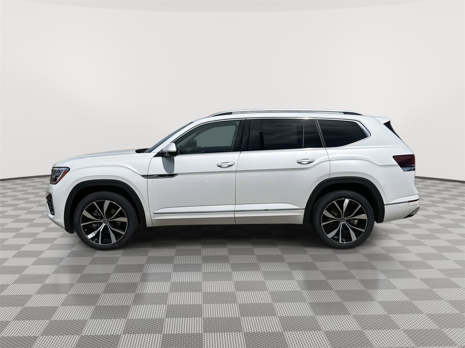 New 2026 Volkswagen Atlas SEL Premium R-Line image 2