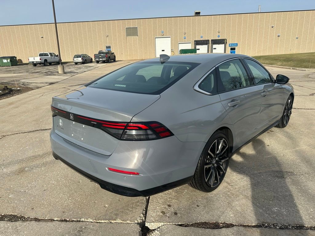 Used 2023 Honda Accord Touring image 5