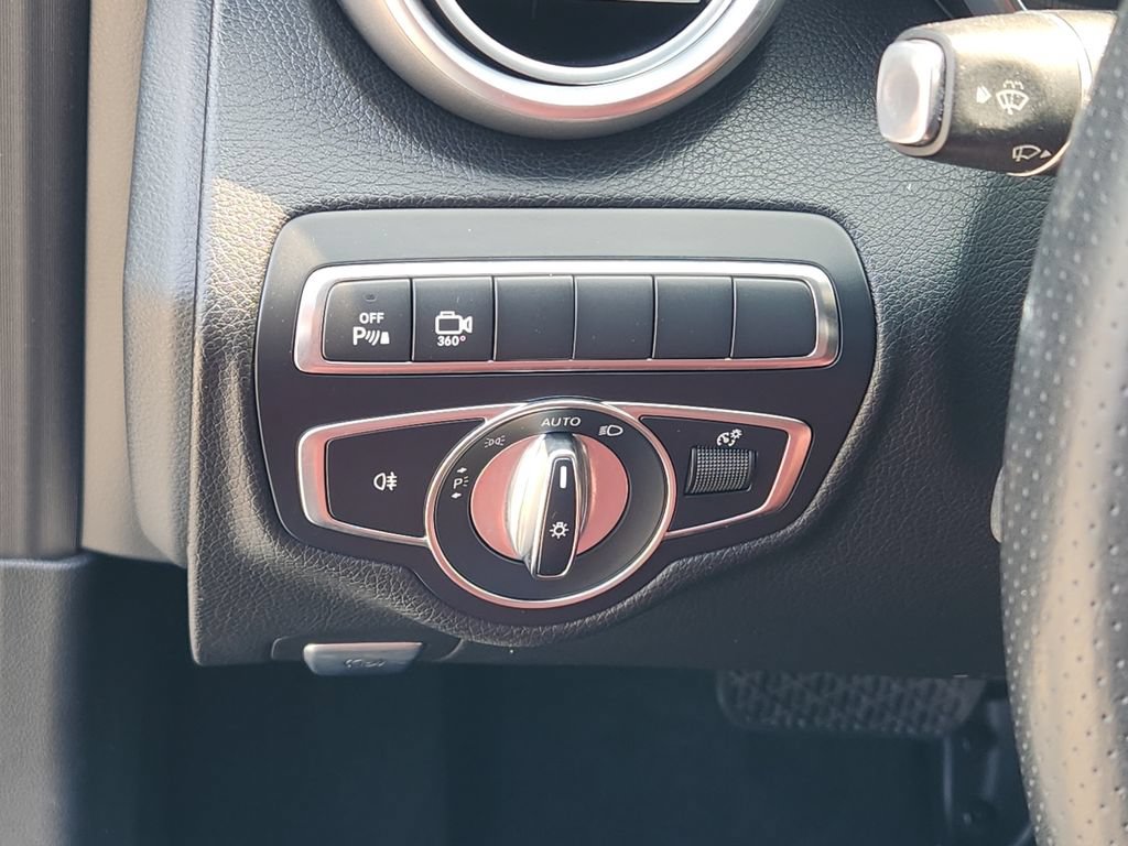 Used 2018 Mercedes-Benz C 300 4MATIC Cabriolet image 19