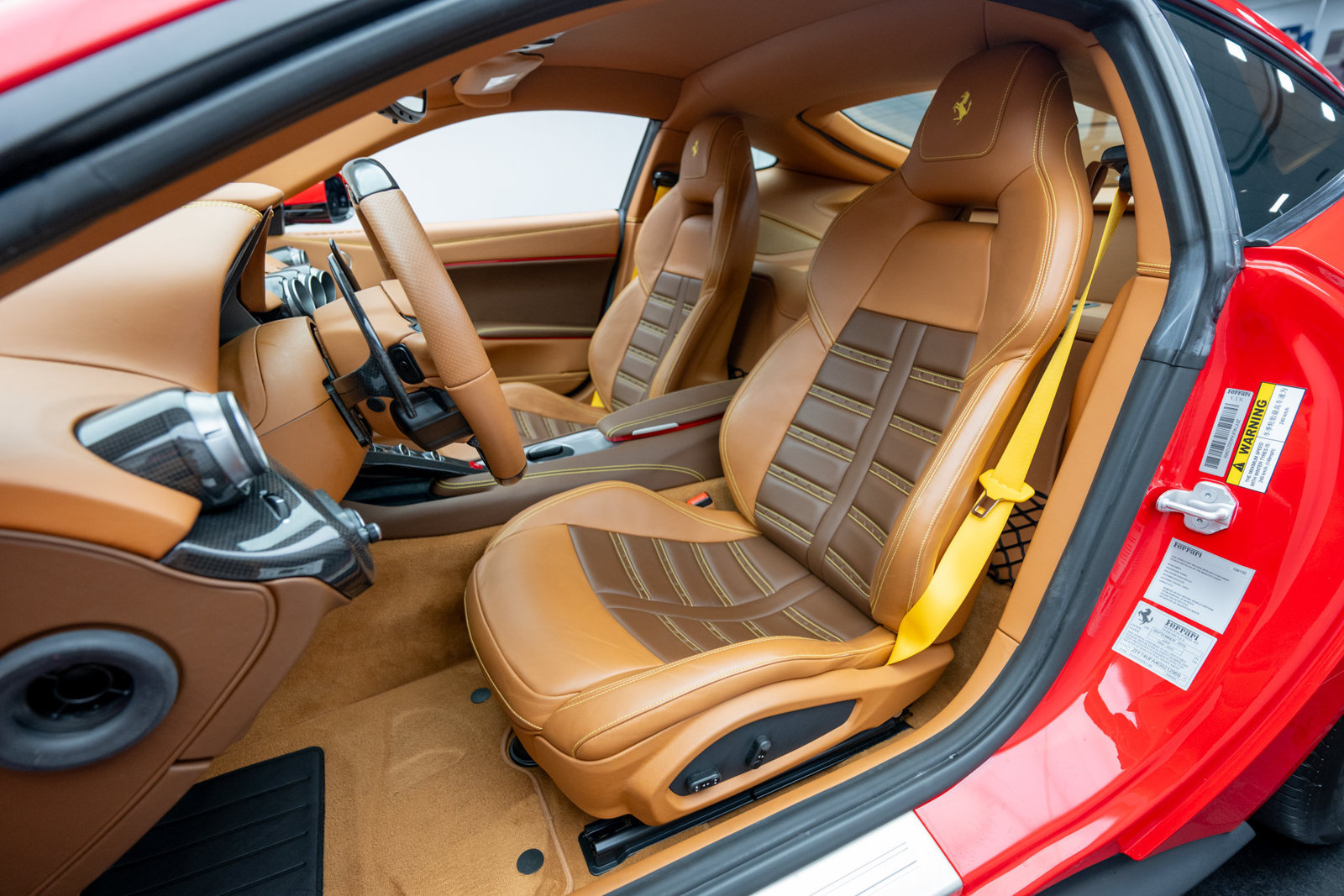 Used 2016 Ferrari F12 Berlinetta RWD image 11