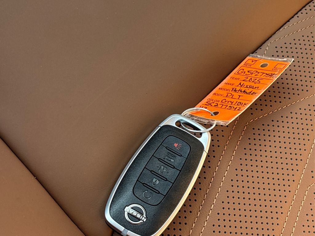 New 2025 Nissan Pathfinder Platinum w/ Cargo Package image 45