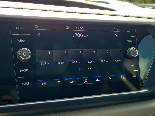 Certified 2023 Volkswagen Taos SE FWD image 23