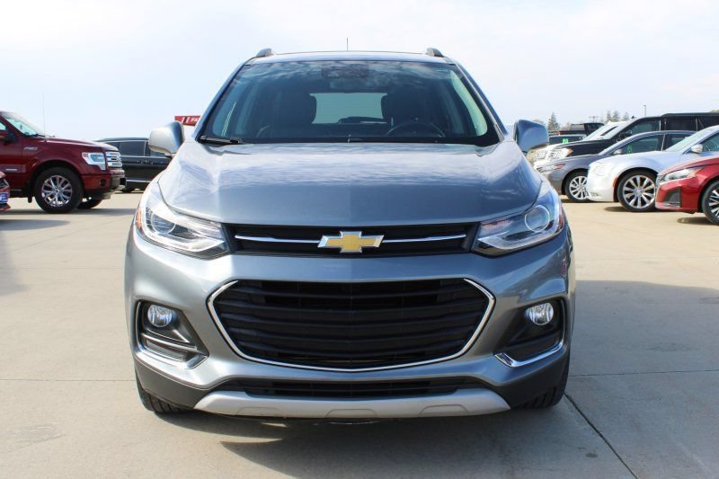 Used 2020 Chevrolet Trax Premier w/ LPO, Protection Package AWD/4WD image 2