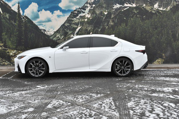 Used 2022 Lexus IS 350 F Sport image 7