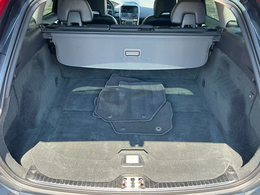 Used 2014 Volvo XC60 T6 AWD/4WD image 33