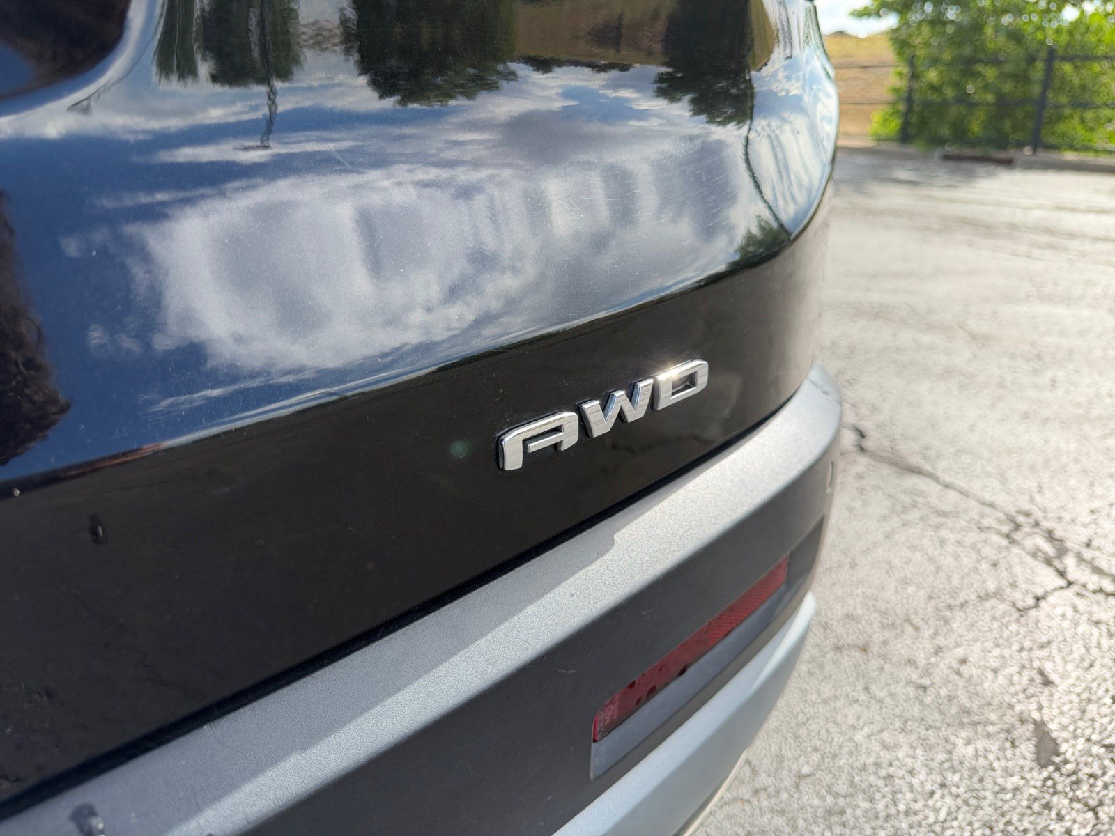 Used 2023 GMC Acadia SLT AWD/4WD image 23