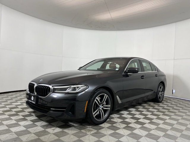 Used 2023 BMW 530i xDrive w/ Premium Package image 3