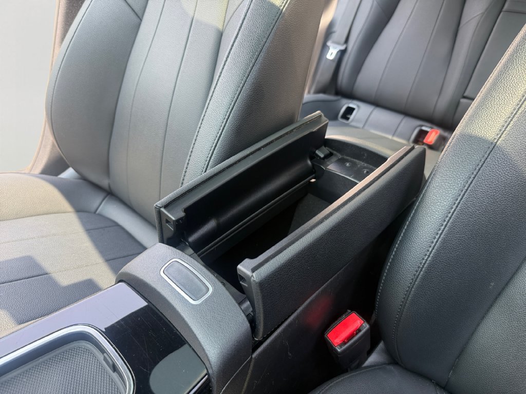 Used 2025 Mercedes-Benz CLA 250 4MATIC image 23