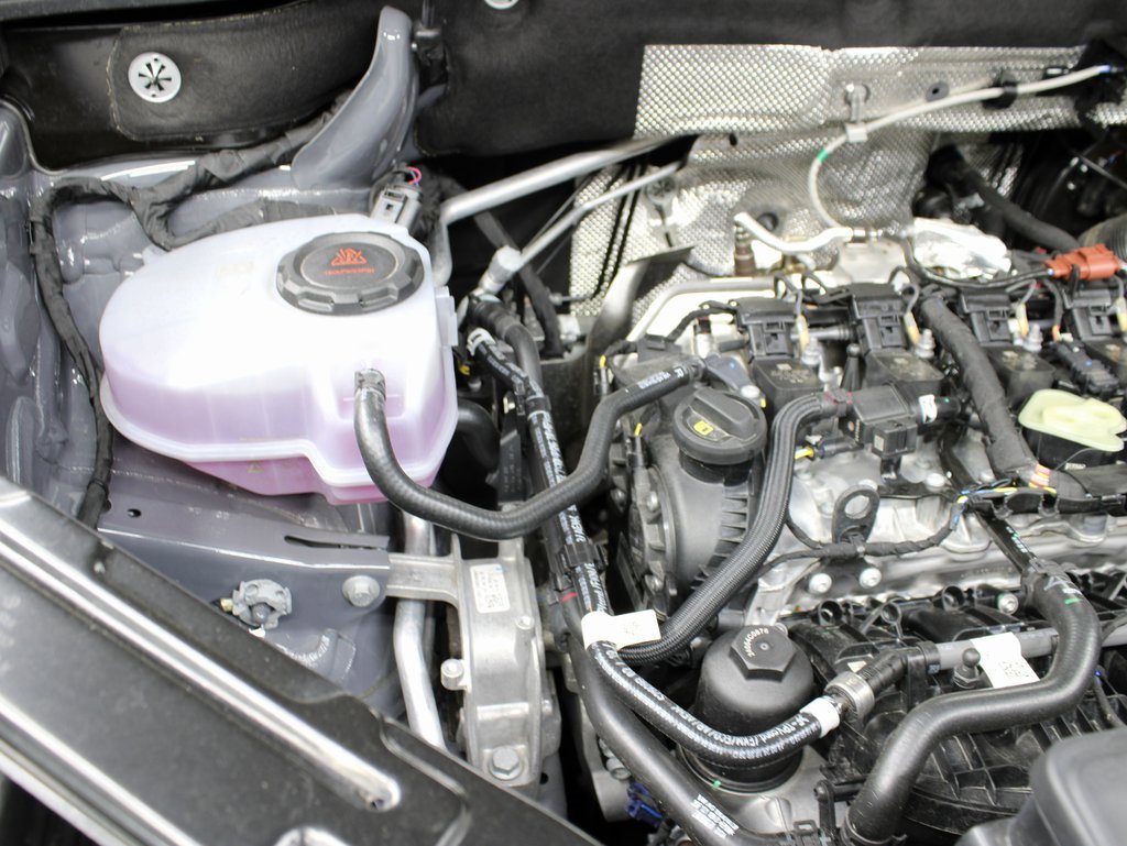 Used 2024 Volkswagen Atlas Cross Sport SEL Premium R-Line image 27