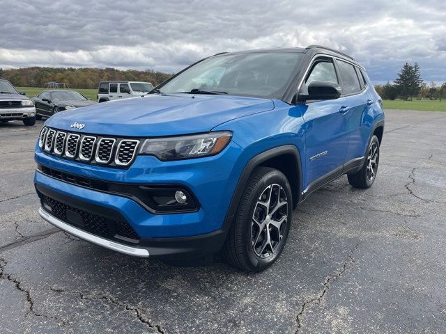 Used 2024 Jeep Compass Limited image 7