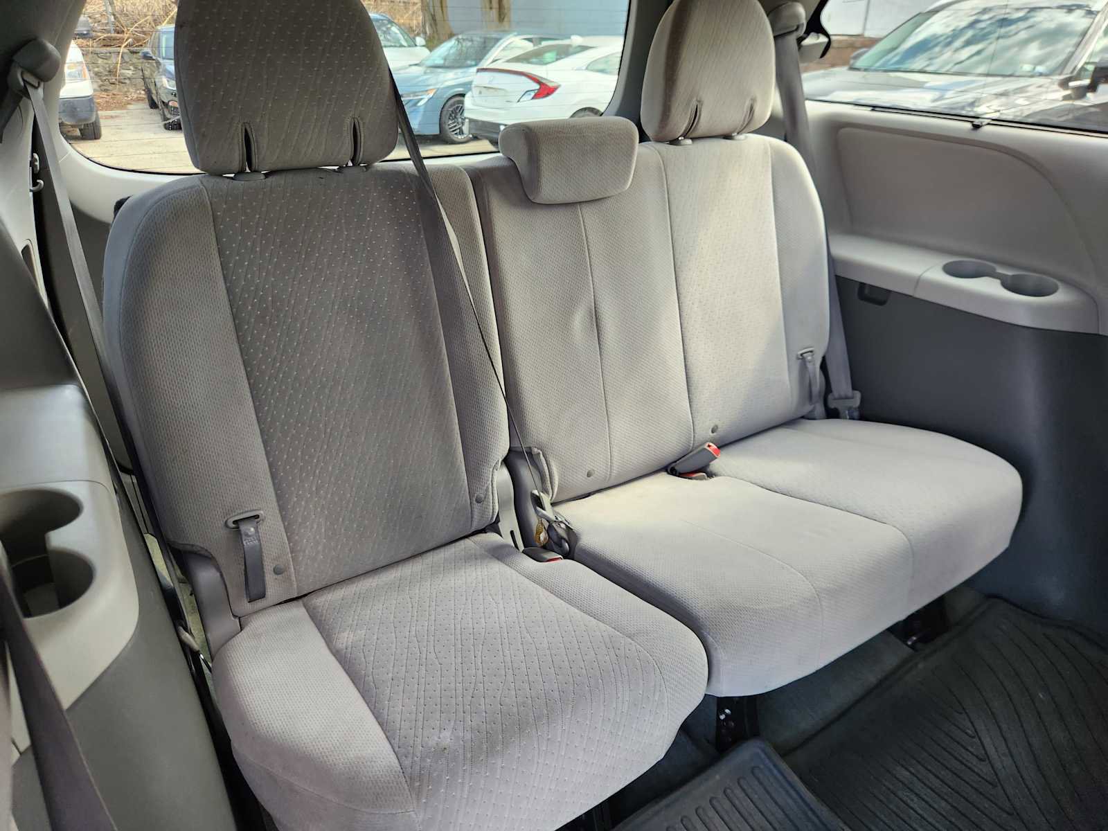 Used 2016 Toyota Sienna LE image 15