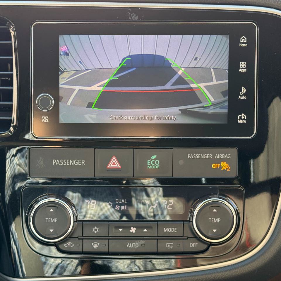 Used 2018 Mitsubishi Outlander SEL AWD/4WD image 12