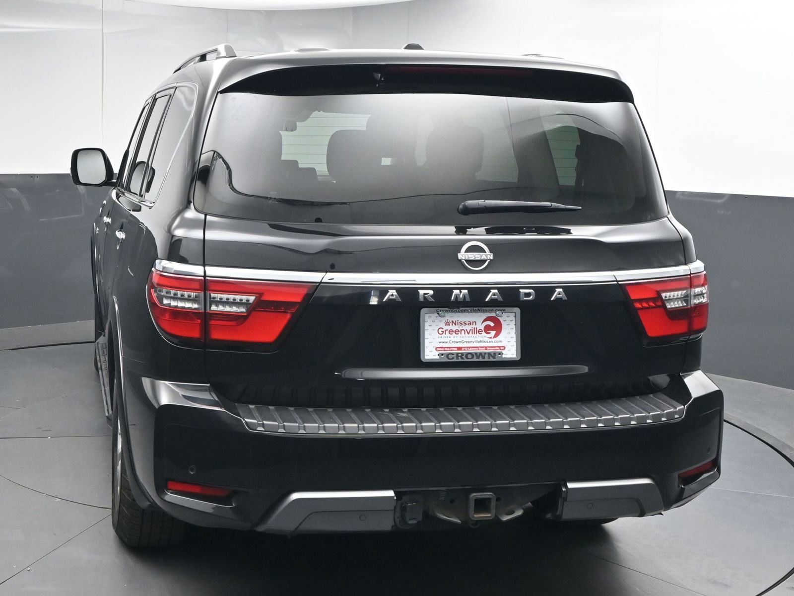 Used 2021 Nissan Armada SV image 6