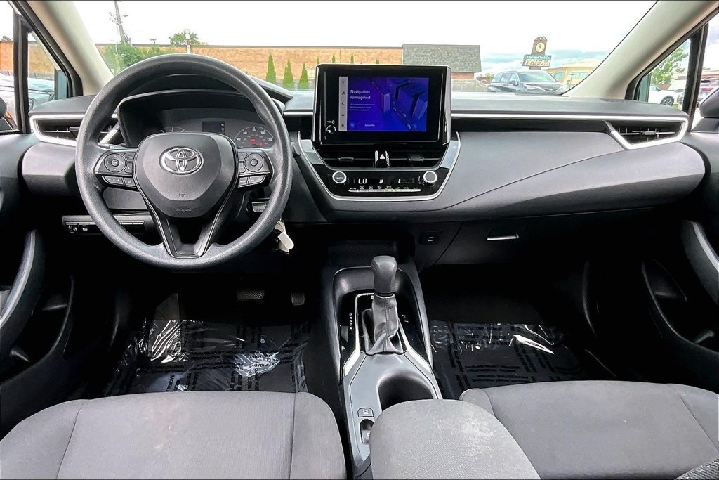 Used 2024 Toyota Corolla LE FWD image 21