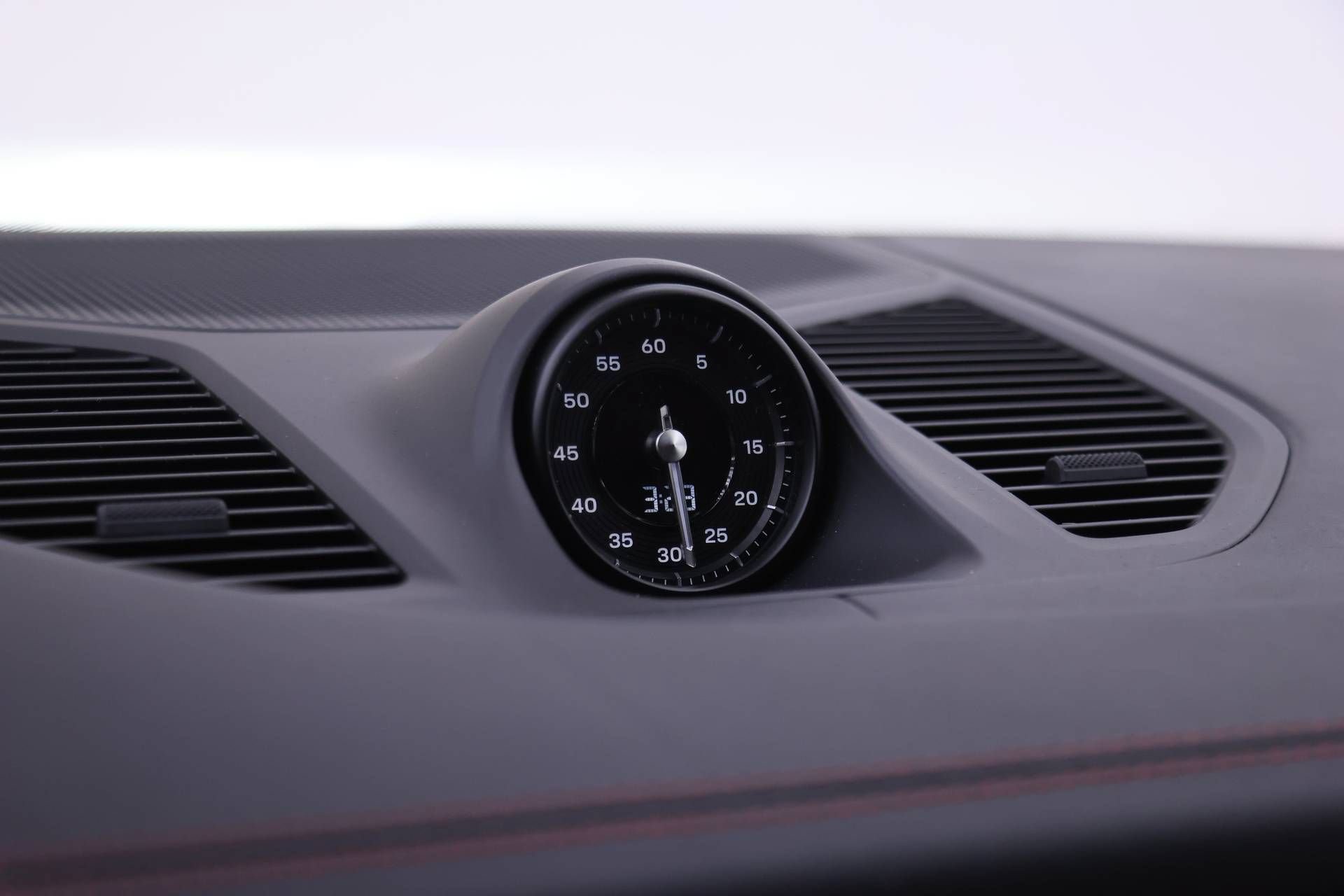 Certified 2025 Porsche Cayenne GTS AWD/4WD image 13