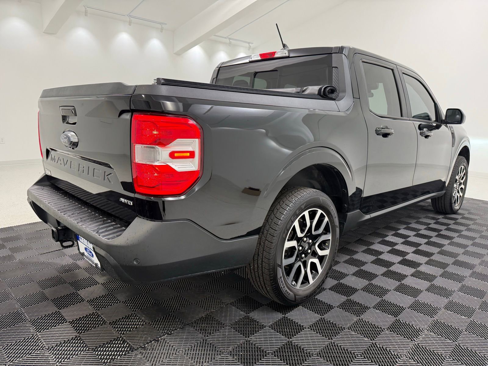 Used 2023 Ford Maverick Lariat w/ Lariat Luxury Package image 7