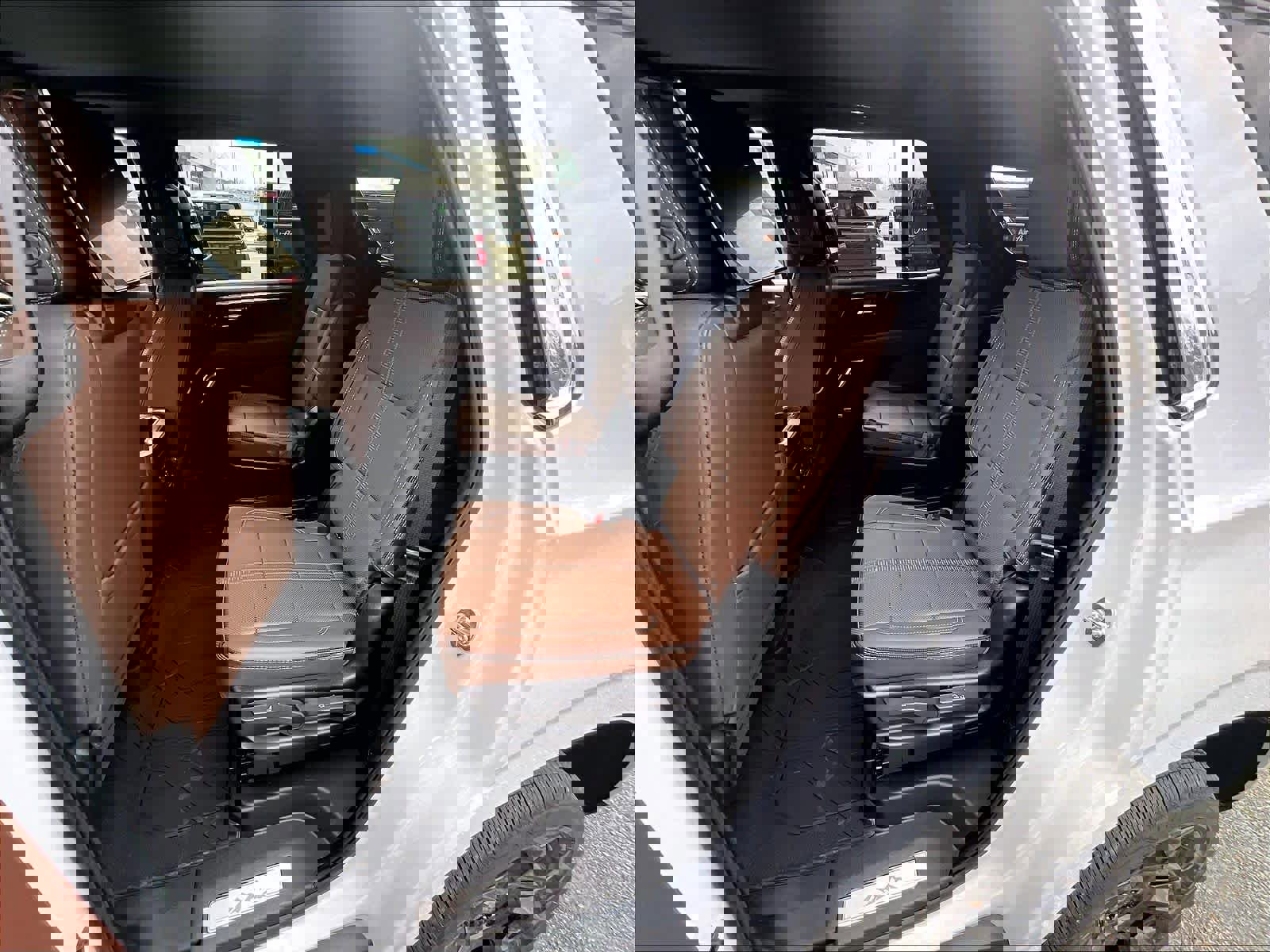 New 2026 Chevrolet Tahoe High Country AWD/4WD image 15