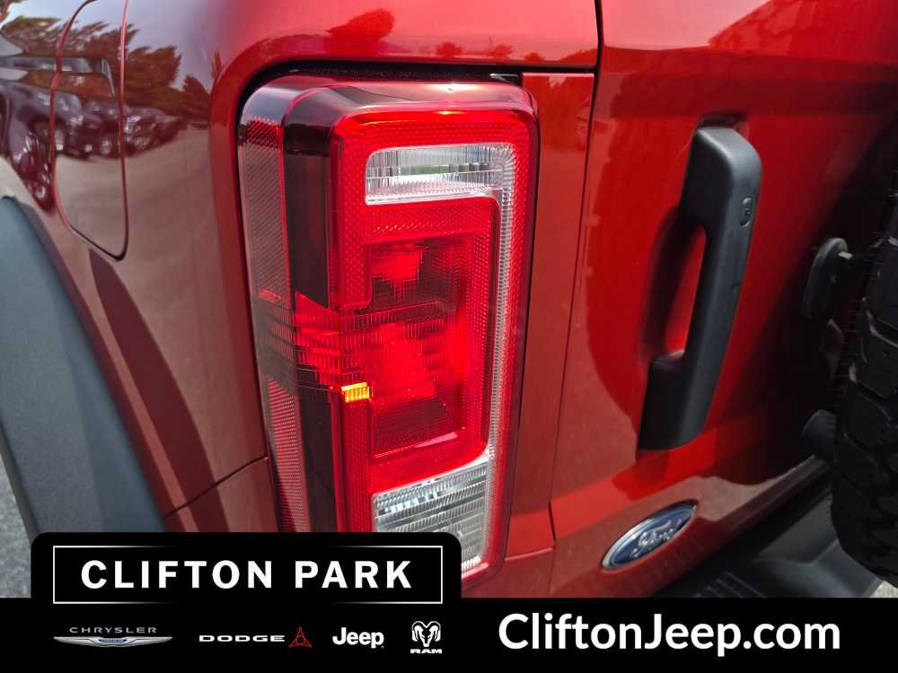 Used 2024 Ford Bronco Black Diamond AWD/4WD image 8