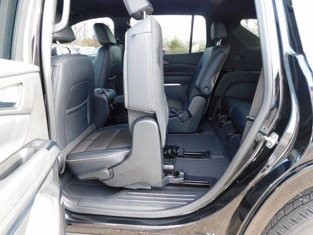Used 2025 Chevrolet Traverse High Country w/ LPO, Floor Liner Package image 34