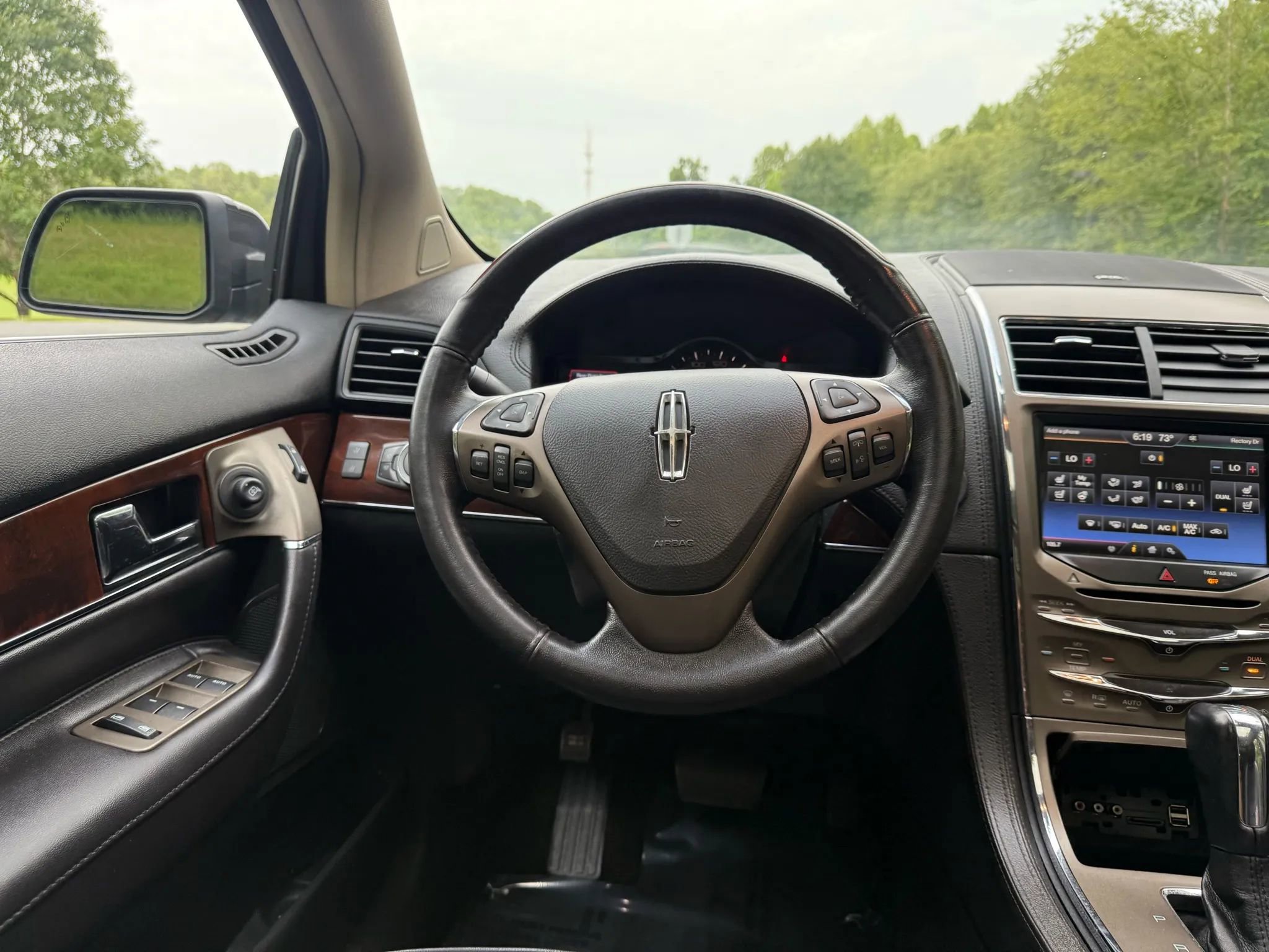 Used 2014 Lincoln MKX AWD w/ Equipment Group 102A image 30