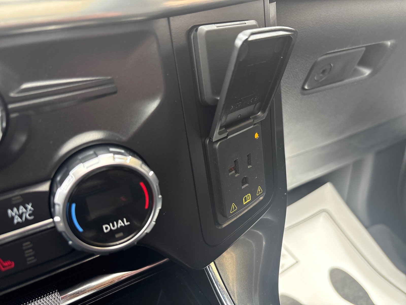 Used 2021 Ford F150 Lariat w/ Equipment Group 502A High AWD/4WD image 29