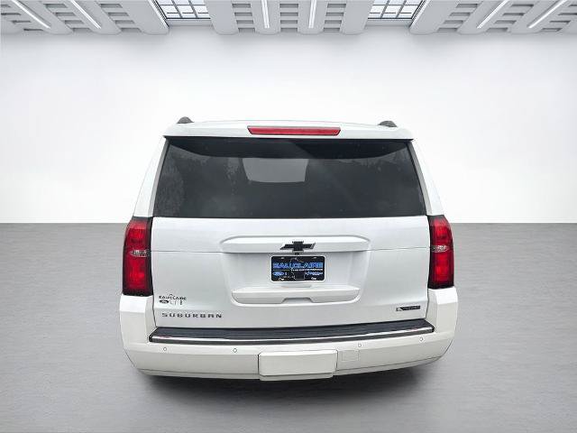 Used 2017 Chevrolet Suburban Premier AWD/4WD image 4