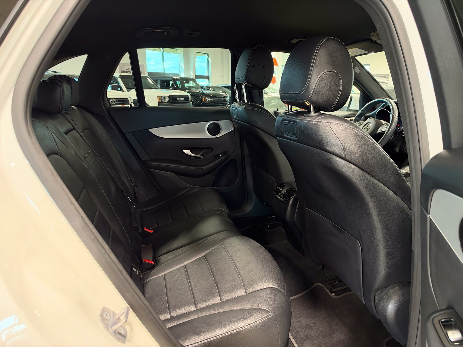 Used 2019 Mercedes-Benz GLC 300 image 35
