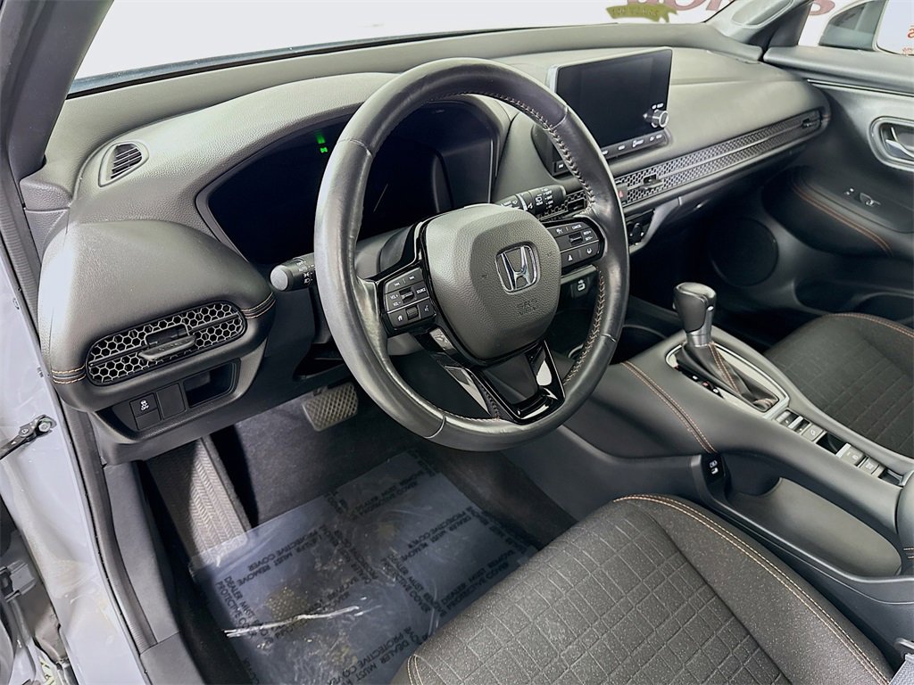 Used 2024 Honda HR-V Sport image 16