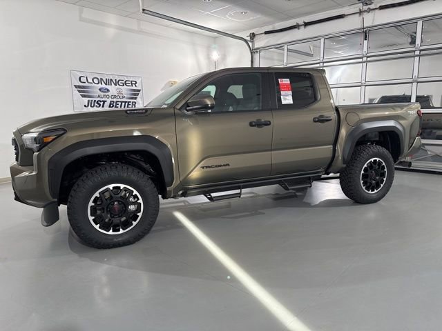 New 2025 Toyota Tacoma TRD Off-Road image 4
