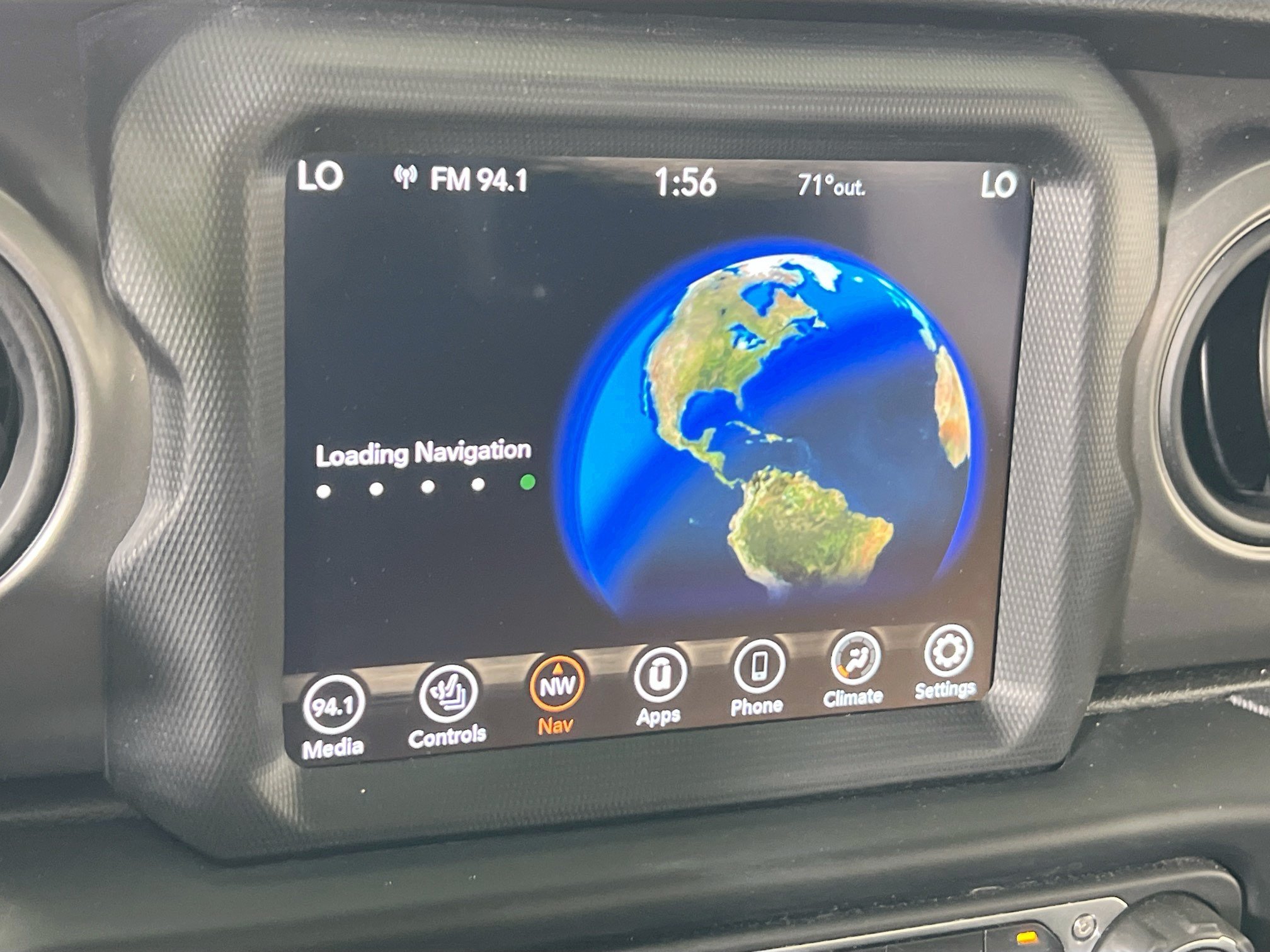 Used 2022 Jeep Gladiator Sport AWD/4WD image 13
