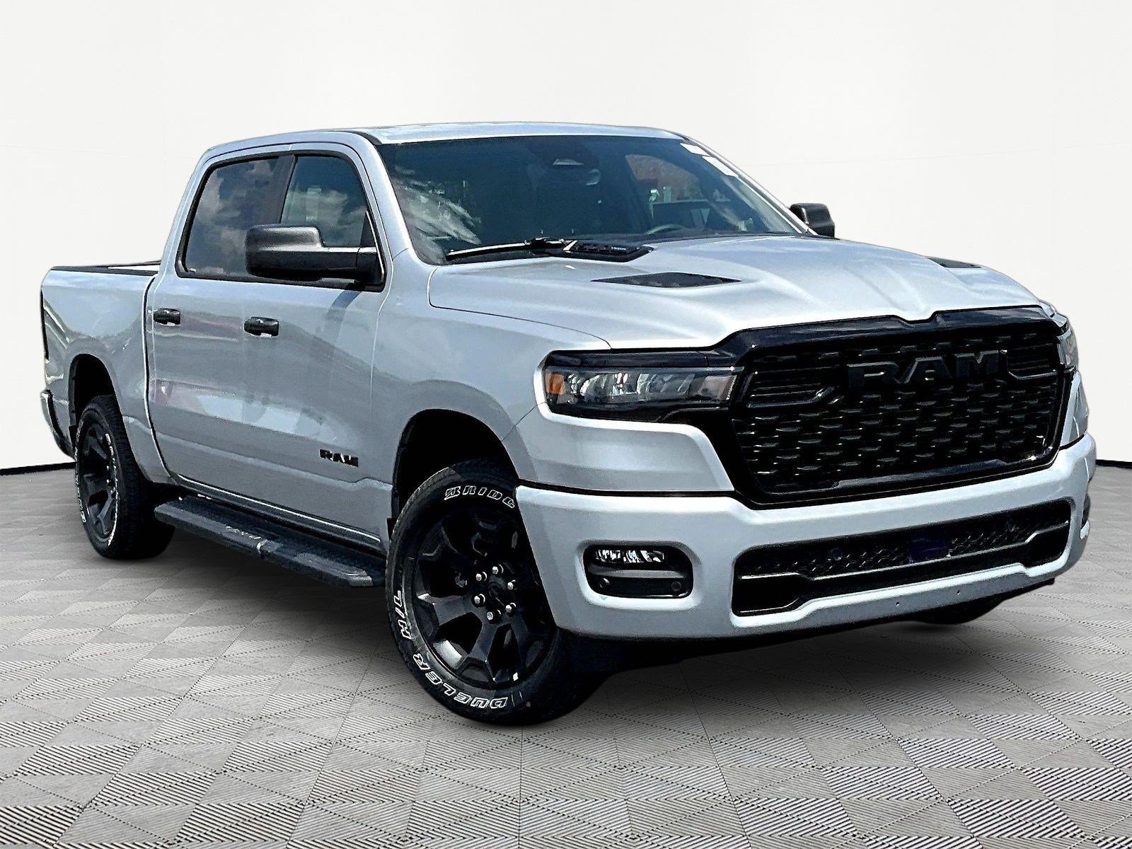 New 2026 RAM 1500 Express AWD/4WD image 3