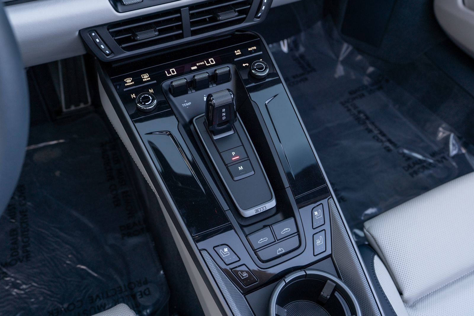 Used 2025 Porsche 911 Carrera image 34